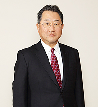 理事長　明石勝也